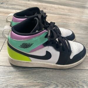 Used authentic Jordan Neon mid size  kids 2y More pictures